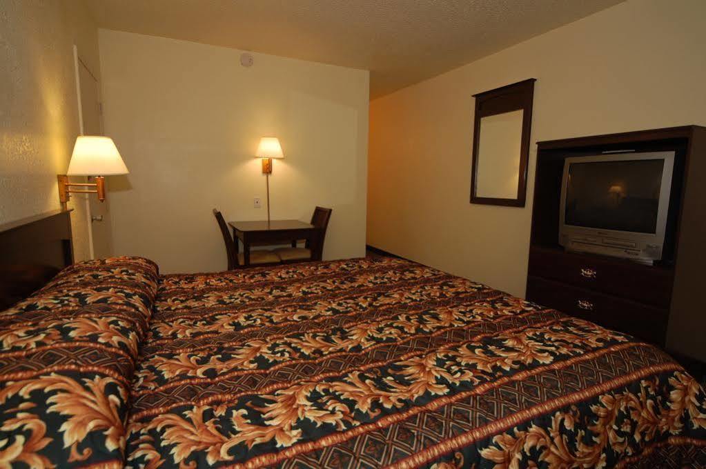 Rodeway Inn Conference Center Beaumont Exterior foto